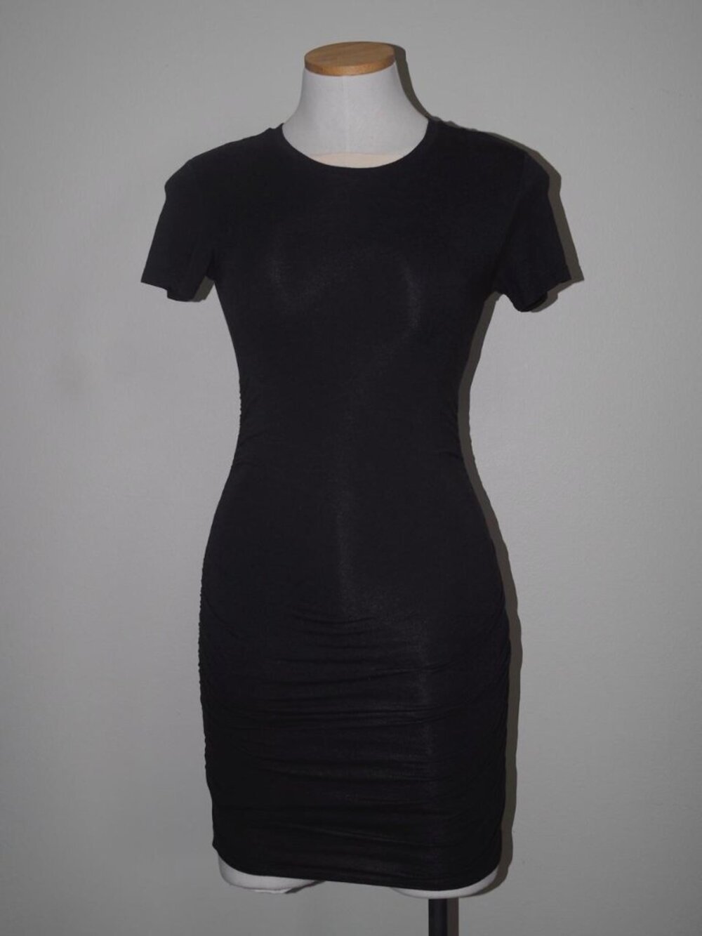 Babaton Aritzia Black Ruched Bodycon T-Shirt Mini Dress |